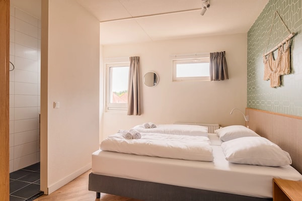 Foto van Luxe vakantie voor 10 personen - Vakantiehuis in Bruinisse - BedRoom