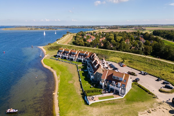 Foto van Gezellig romantisch familieverblijf - Vakantiehuis in Brouwershaven - AreaSummer1KM