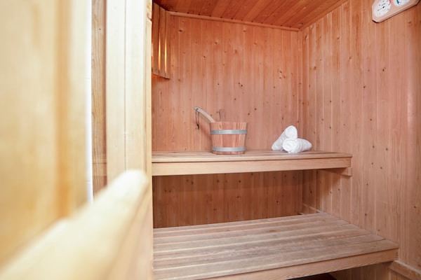 Foto van Gezellig romantisch familieverblijf - Vakantiehuis in Brouwershaven - Wellness