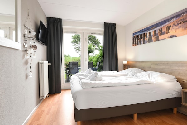 Foto van Vakantiehuis in Brouwershaven bij Grevelingenmeer - Vakantiehuis in Brouwershaven - BedRoom