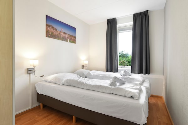 Foto van Vakantiehuis in Brouwershaven bij Grevelingenmeer - Vakantiehuis in Brouwershaven - BedRoom