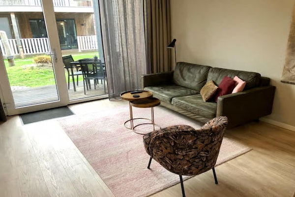 Foto van 4-persoons luxe lodge in Zoutelande - Vakantiehuis in Zoutelande - LivingRoom