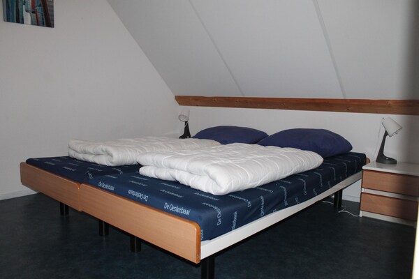 Foto van Vakantieverblijf aan zee in Zeeland - Vakantiehuis in Wemeldinge - BedRoom
