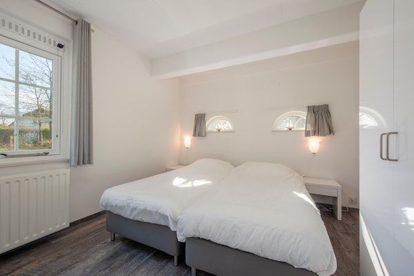 Foto van Villa bij Noordzeestrand - Vakantiehuis in Kamperland - BedRoom