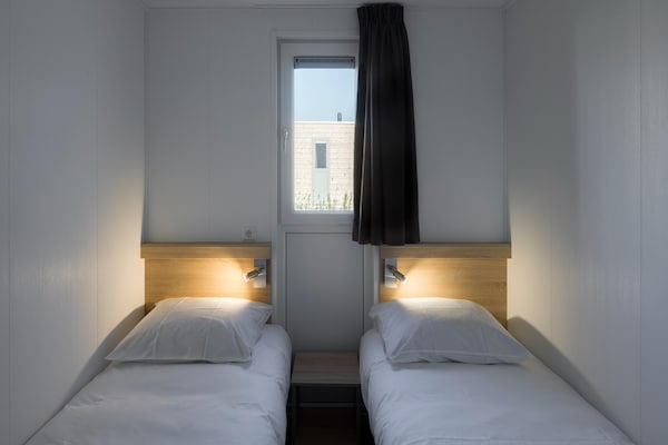 Foto van Lodge in Nieuwvliet Bad bij het Strand - Vakantiehuis in Nieuwvliet-Bad - BedRoom
