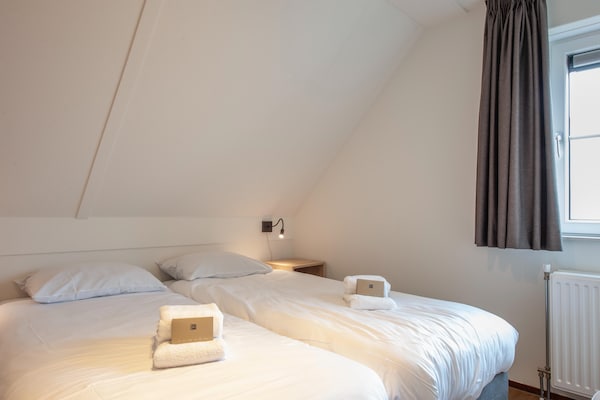 Foto van Villa in Cadzand-Bad bij Noordzeestrand - Vakantiehuis in Cadzand-Bad - BedRoom