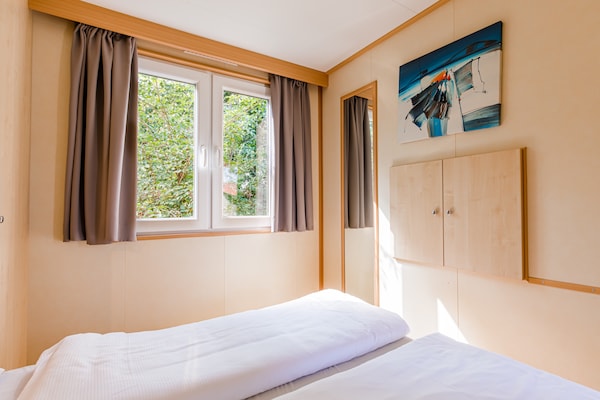 Foto van Chalet bij Leukermeer met terras - Vakantiehuis in Well - BedRoom