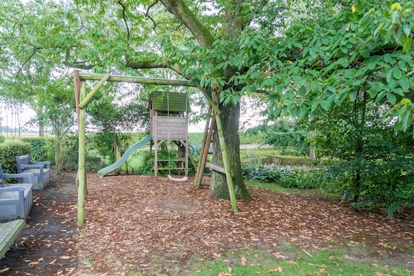 Foto van Limburgs Landhuis met Wellness nabij Bos - Vakantiehuis in Swolgen - GardenSummer