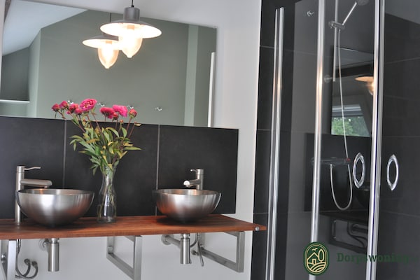 Foto van Huisje in Leenderbos bij natuurgebied - Vakantiehuis in Leende - BathRoom