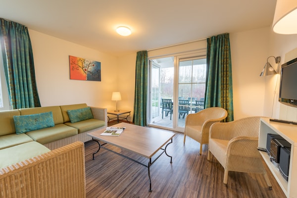 Foto van Villa in Klein Vink met Thermaalbad toegang - Vakantiehuis in Arcen - LivingRoom