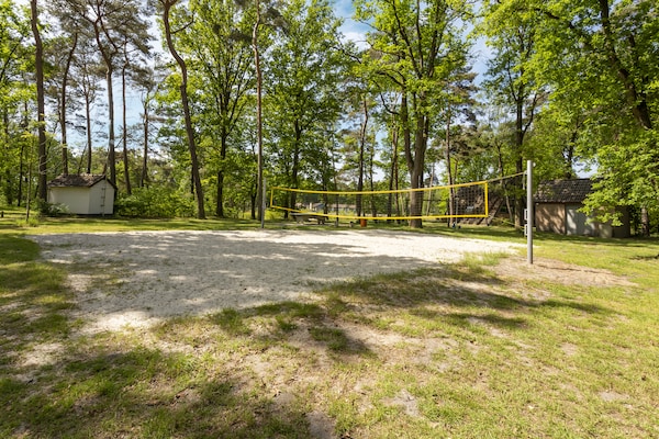 Foto van Bungalow in Limburg bij natuurgebieden - Vakantiehuis in Stramproy - ParkFacilities