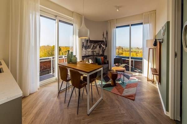 Foto van Luxe panorama suite bij Maastricht - Vakantiehuis in Maastricht - DiningRoom