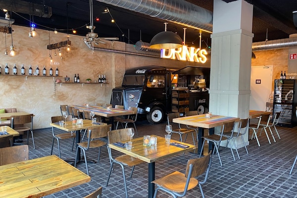 Foto van Stijlvolle villa met open haard - Vakantiehuis in Maastricht - ParkFacilities