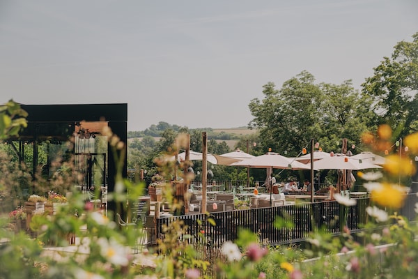 Foto van Bijzondere lodge met geweldig uitzicht in Gulpen - Vakantiehuis in Gulpen - ParkFacilities