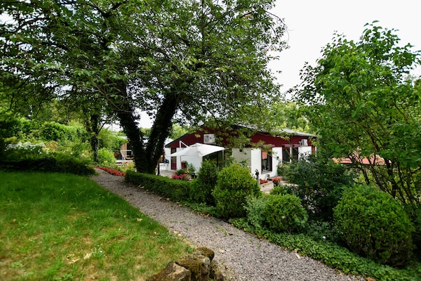 Foto van Luxe woning in Limburg met bubbelbad - Vakantiehuis in Walem - ExteriorSummer