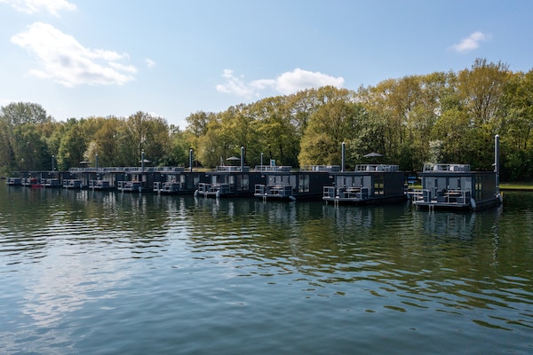 Foto van Woonboot Mookerplas met uitzicht - Vakantiehuis in Middelaar - AreaSummer5KM