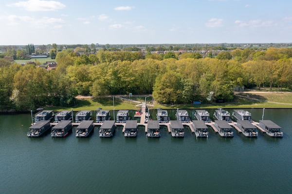 Foto van Woonboot Mookerplas met uitzicht - Vakantiehuis in Middelaar - Ambiance