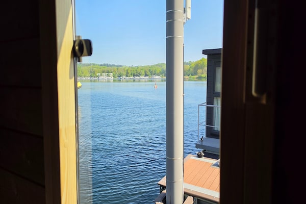 Foto van Woonboot Mookerplas met uitzicht - Vakantiehuis in Middelaar - Sauna