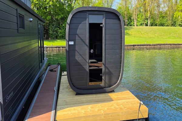 Foto van Woonboot Mookerplas met uitzicht - Vakantiehuis in Middelaar - Sauna