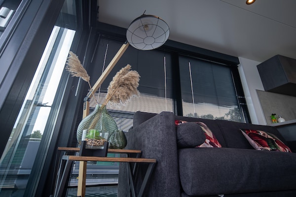 Foto van Woonboot Mookerplas met uitzicht - Vakantiehuis in Middelaar - LivingRoom