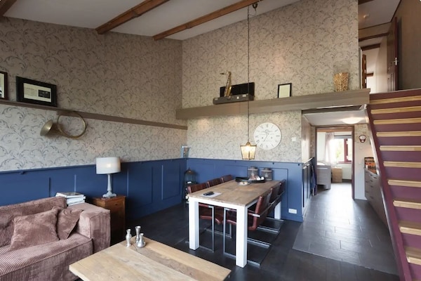 Foto van Gezellig comfortabel vakantiehuis bij de boer in Horssen met een tuin - LivingRoom