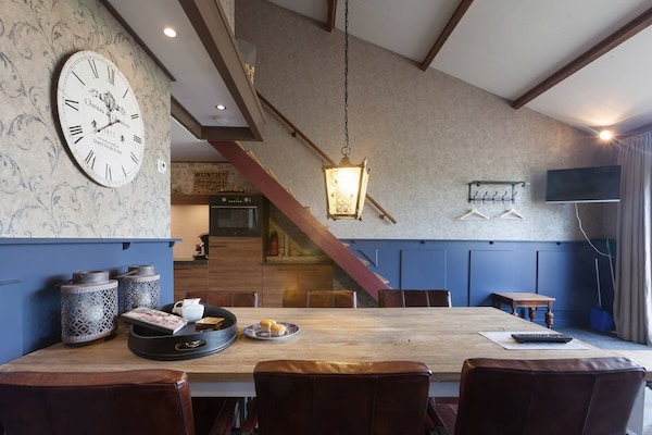 Foto van Gezellig comfortabel vakantiehuis bij de boer in Horssen met een tuin - LivingRoom