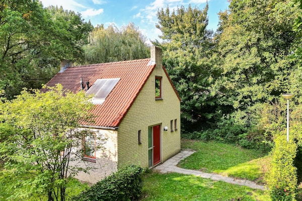 Foto van Saunabungalow aan het meer voor 4 - Vakantiehuis in Ewijk - ExteriorSummer
