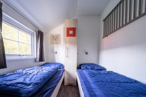 Foto van Chalet met afwasmachine, bij Park De Veluwe - Vakantiehuis in Otterlo - BathRoom