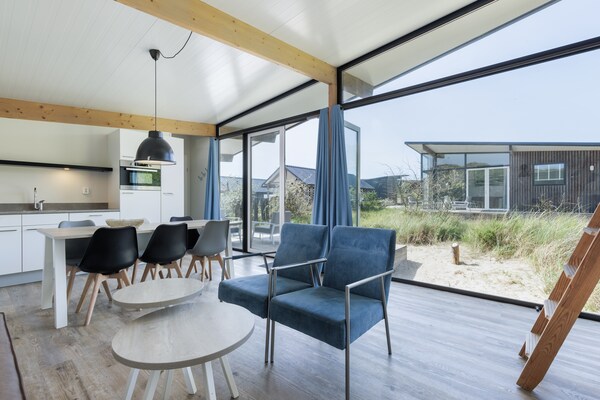 Foto van Comfortabele lodge In Bloemendaal aan zee - Vakantiehuis in Bloemendaal - LivingRoom