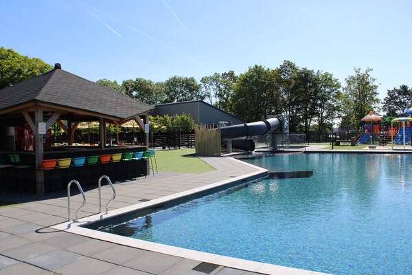 Foto van Comfort chalet aan recreatieplas - Vakantiehuis in Lathum - ParkFacilities