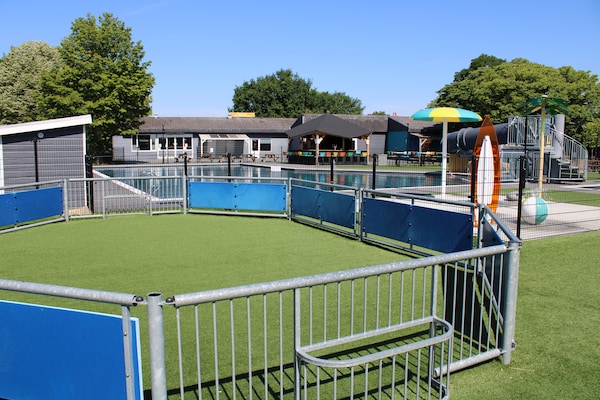 Foto van Chalet in Gelderland met ruime tuin - Vakantiehuis in Lathum - ParkFacilities