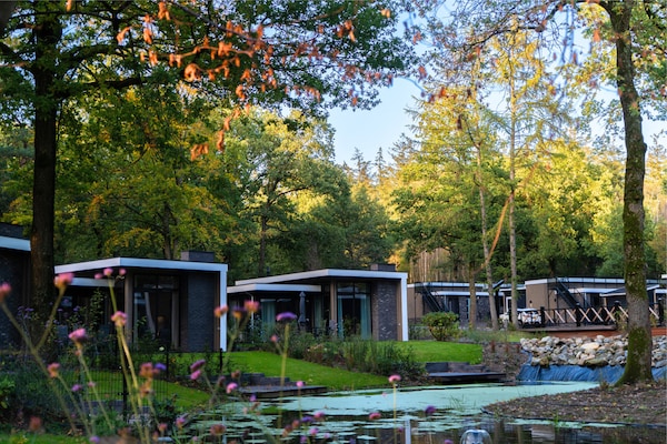 Foto van Elegant landchalet in Gelders - Vakantiehuis in Hoenderloo - ParkFacilities