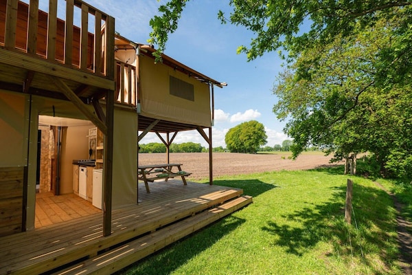Foto van Boomhuttent met panoramisch uitzicht - Vakantiehuis in Zuna - ExteriorSummer
