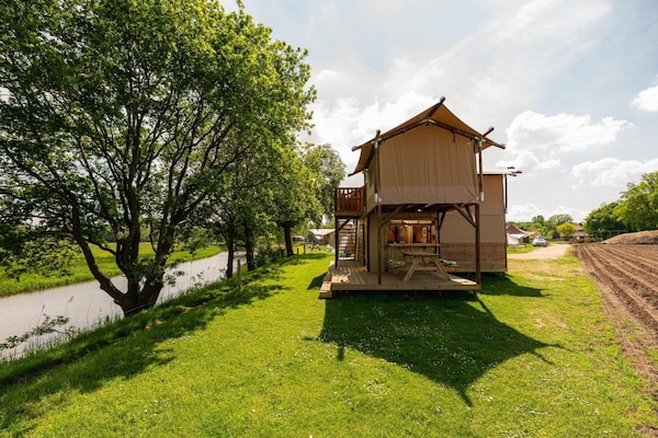 Foto van Boomhuttent met panoramisch uitzicht - Vakantiehuis in Zuna - ExteriorSummer