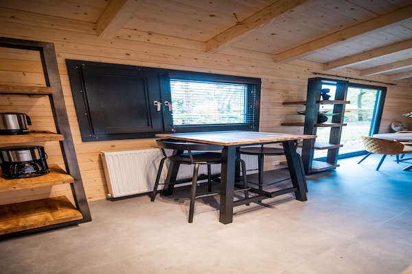 Foto van Vakantiehuis in Markelo bij bos en zwembad - Vakantiehuis in Markelo - DiningRoom