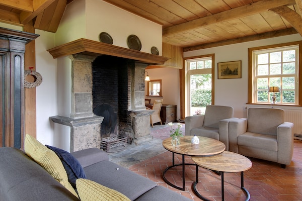 Foto van Boerderij in Enschede bij Bos - Vakantiehuis in Enschede - LivingRoom