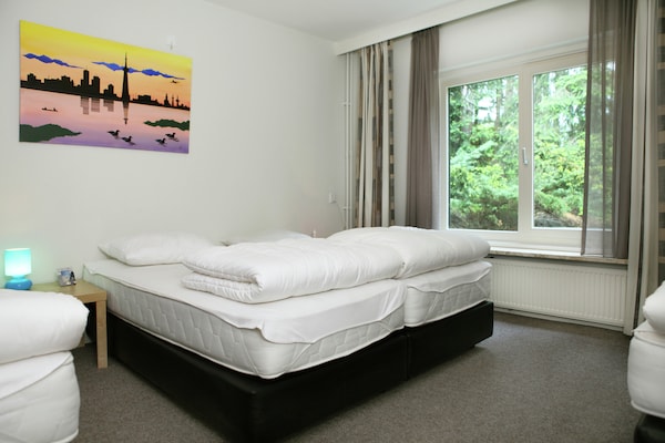 Foto van Woodland Group Villa nabij Veluwe & Campfire - Vakantiehuis in Doornspijk - BedRoom
