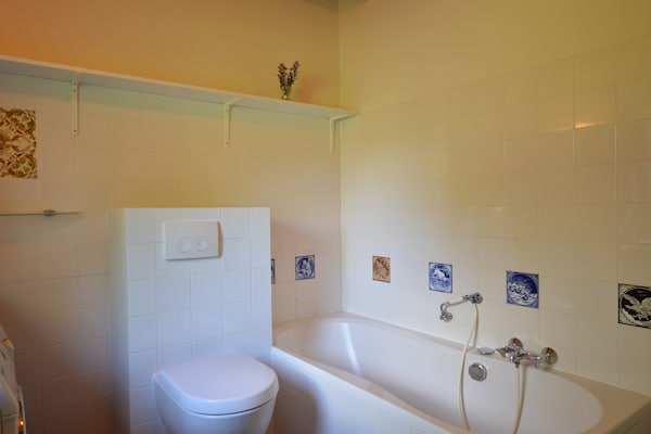 Foto van Familieverblijf met grote tuin - Vakantiehuis in Heino - BathRoom
