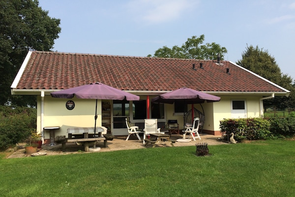 Foto van Familieverblijf met grote tuin - Vakantiehuis in Heino - TerraceBalcony