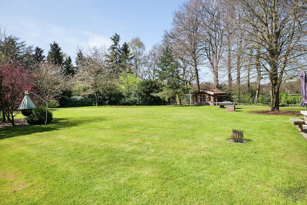 Foto van Familieverblijf met grote tuin - Vakantiehuis in Heino - GardenSummer