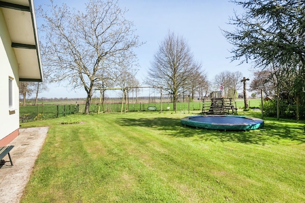 Foto van Familieverblijf met grote tuin - Vakantiehuis in Heino - GardenSummer