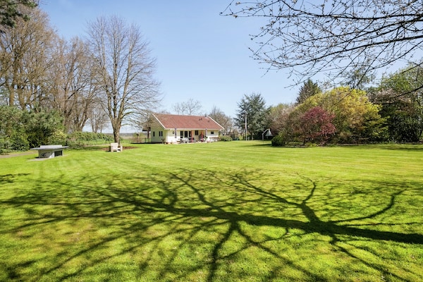 Foto van Familieverblijf met grote tuin - Vakantiehuis in Heino - GardenSummer