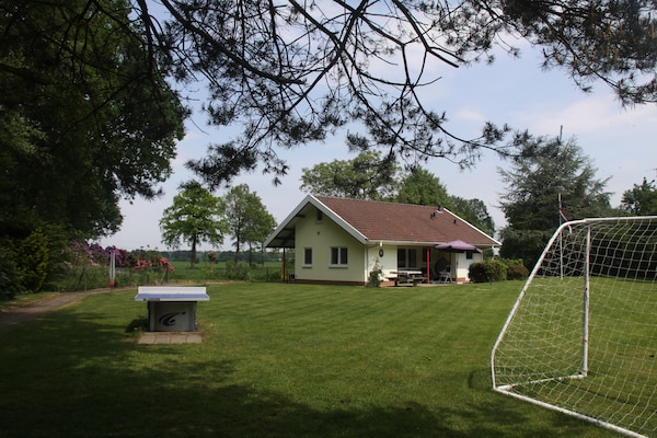 Foto van Familieverblijf met grote tuin - Vakantiehuis in Heino - GardenSummer
