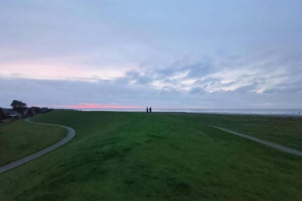 Foto van Docklodge bij Friese Meren met Privé Aanlegplaats - AreaSummer5KM