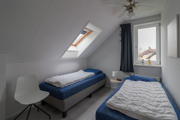 Foto van Moderne villa in Makkum met tuin - Vakantiehuis in Makkum - BedRoom