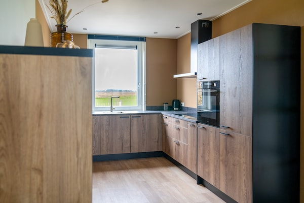 Foto van Groepsreis in Friesland - Vakantiehuis in Leons - Kitchen