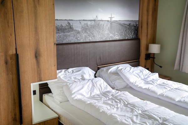 Foto van Groepsreis in Friesland - Vakantiehuis in Leons - BedRoom