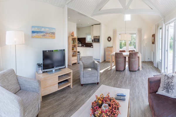 Foto van Vakantiehuis Hollum Familie - Vakantiehuis in Hollum-Ameland - LivingRoom