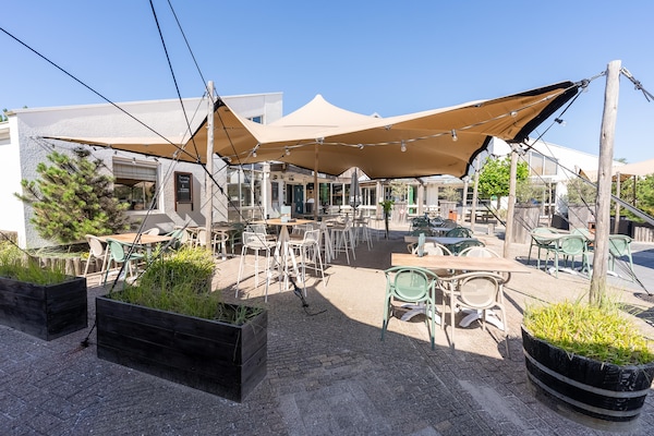 Foto van Gezellige Lodge bij Hollum - Vakantiehuis in Hollum - ParkFacilities