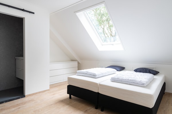 Foto van Appartement op Ameland bij De Vleijen - Vakantiehuis in Nes - BedRoom